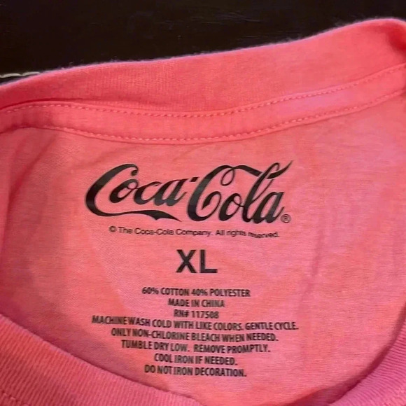 🖤 cropped Coca-Cola shirt - Picture 4 of 6